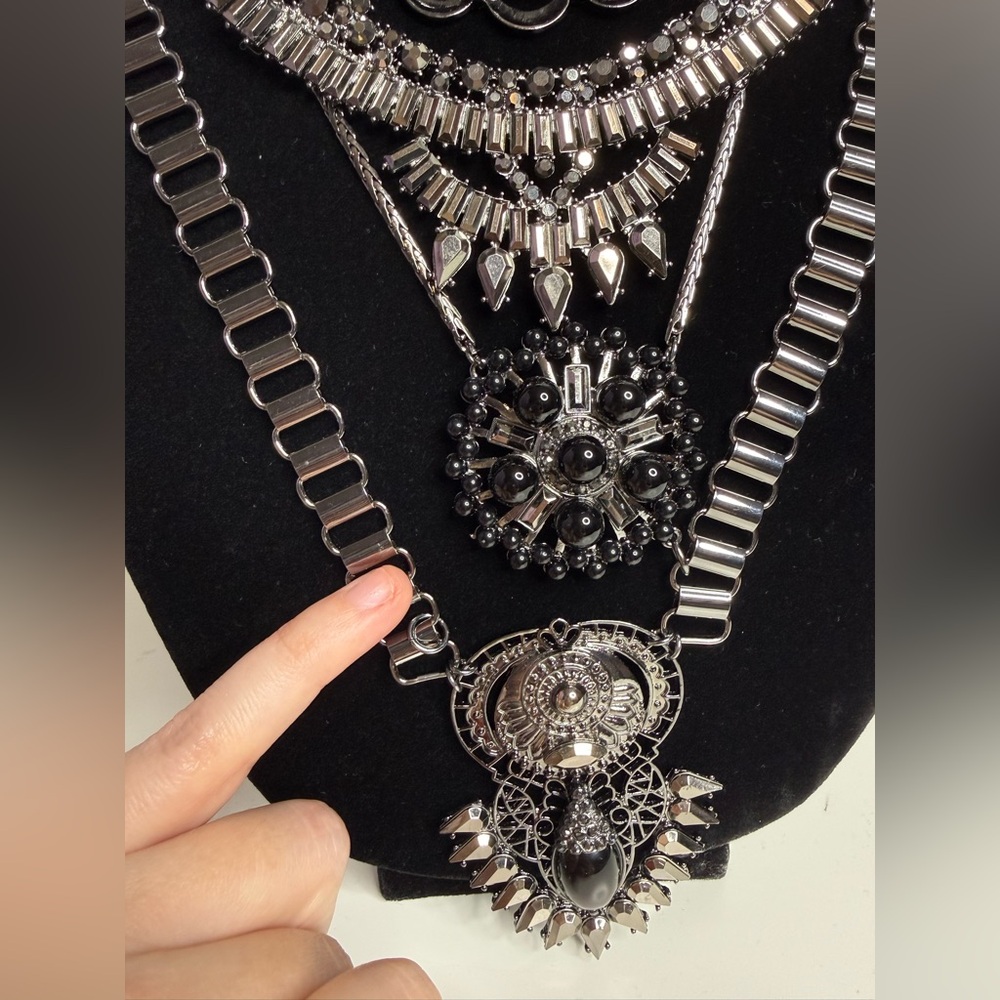 Free People Only Dreaming Statement Collar Necklace Hematite & Jet NWOT $88 - Picture 4 of 6